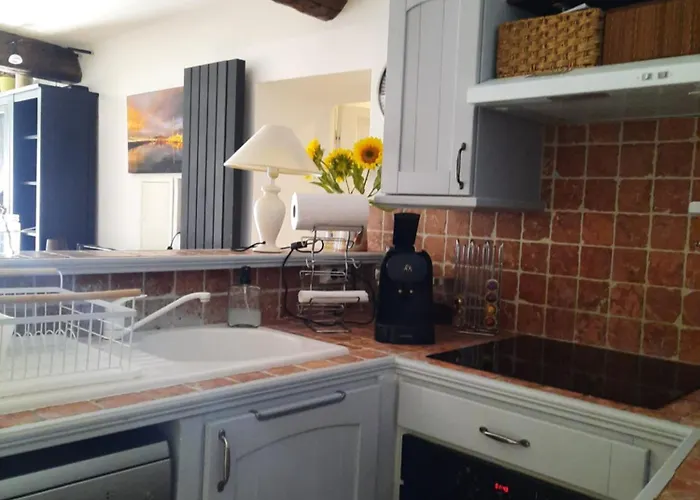 Vieille Ville 1 - Luca\'S Apartment, 1 Bedroom, Max 2 Adults And 2 Kids