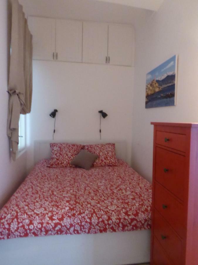 Vieille 1 - Luca's Apartment, 1 Bedroom, Max 2 Adults And 2 Kids Apartment Antibes
