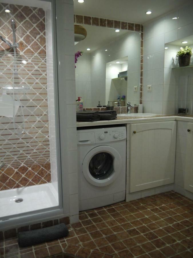 Vieille 1 - Luca's Apartment, 1 Bedroom, Max 2 Adults And 2 Kids Apartment *