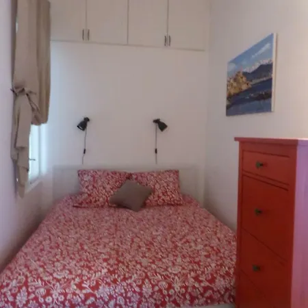 Vieille Ville, 1 bedroom apt, max 2 adults&2 kids Antibes Extérieur photo