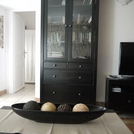 Vieille Ville, 1 bedroom apt, max 2 adults&2 kids Antibes Extérieur photo