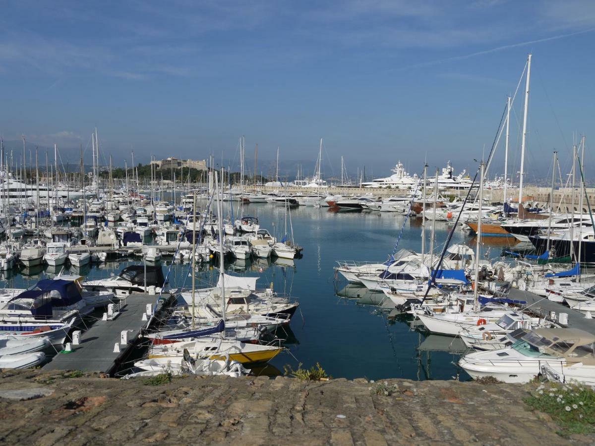 Vieille Ville, 1 Bedroom Apt, Max 2 Adults&2 Kids * Antibes