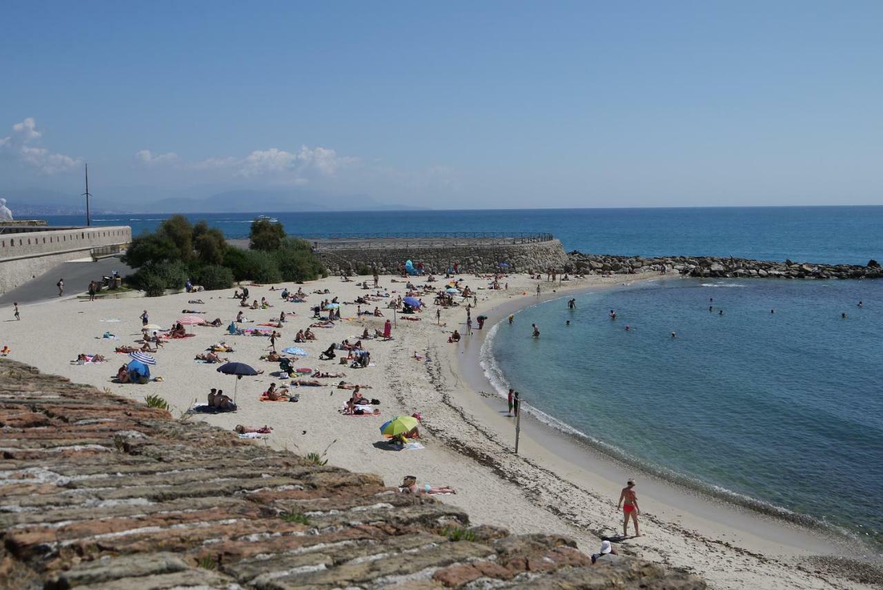 Appartement Vieille Ville, 1 Bedroom Apt, Max 2 Adults&2 Kids *