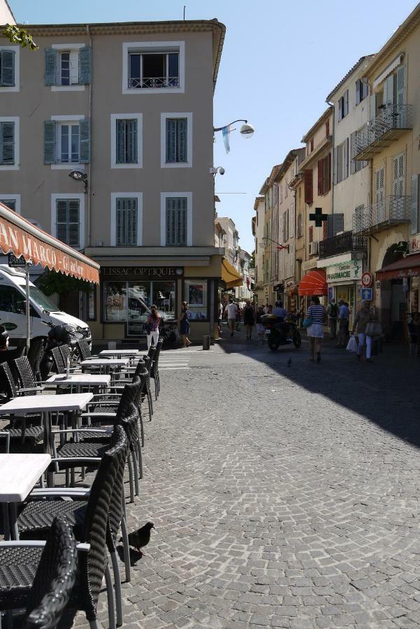 Vieille Ville, 1 Bedroom Apt, Max 2 Adults&2 Kids Antibes
